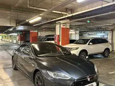 Tesla Model S, 2015