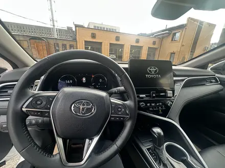 Toyota Camry 2023 года за 13 999 999 тг. в Караганда – фото 11