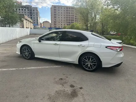 Toyota Camry 2023 года за 13 999 999 тг. в Караганда – фото 4