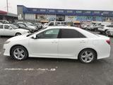 Toyota Camry 2014 года за 8 400 000 тг. в Жанатас – фото 2