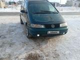 Volkswagen Sharan 1996 годаүшін2 100 000 тг. в Актобе