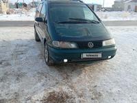 Volkswagen Sharan 1996 года за 2 100 000 тг. в Актобе