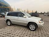 Toyota Highlander 2005 годаүшін7 200 000 тг. в Алматы