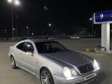 Mercedes-Benz CLK 320 2001 года за 2 900 000 тг. в Талдыкорган – фото 4