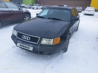 Audi 100