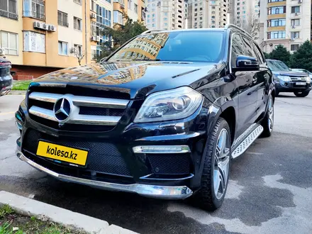 Mercedes-Benz GL 400 2014 года за 18 200 000 тг. в Алматы