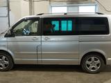 Volkswagen Multivan 2005 года за 7 500 000 тг. в Актобе – фото 2