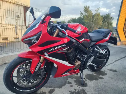 Honda  CBR 650R 2021 года за 4 100 000 тг. в Алматы – фото 2