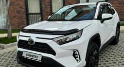 Toyota RAV4 2021 года за 15 300 000 тг. в Алматы – фото 2