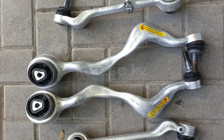 Рычаги передние за 50 000 тг. в Алматы