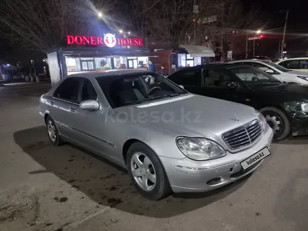 Mercedes-Benz S 320 2000 года за 4 000 000 тг. в Тараз – фото 7