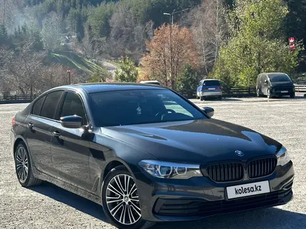 BMW 530 2018 года за 17 500 000 тг. в Алматы – фото 2