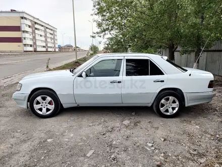 Mercedes-Benz E 250 1993 года за 3 300 000 тг. в Жезказган – фото 10