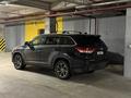 Toyota Highlander 2018 года за 11 000 000 тг. в Алматы – фото 4