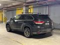 Toyota Highlander 2018 года за 11 000 000 тг. в Алматы – фото 3