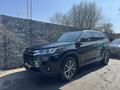 Toyota Highlander 2018 года за 11 000 000 тг. в Алматы – фото 2