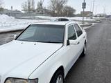 Mercedes-Benz E 220 1994 года за 800 000 тг. в Астана – фото 4