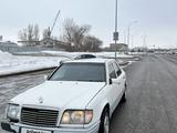 Mercedes-Benz E 220 1994 года за 800 000 тг. в Астана – фото 2