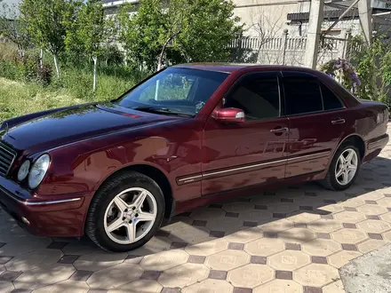 Mercedes-Benz E 280 2000 годаүшін4 300 000 тг. в Тараз