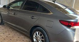 Hyundai Sonata 2017 годаfor8 000 000 тг. в Шымкент – фото 3