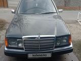 Mercedes-Benz E 200 1992 годаүшін2 500 000 тг. в Алматы