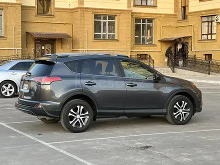 Toyota RAV4 2017 года за 8 800 000 тг. в Жанаозен – фото 7