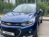 Chevrolet Tracker 2021 года за 8 500 000 тг. в Уральск – фото 2