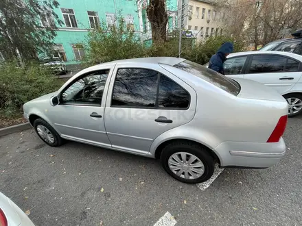 Volkswagen Bora 2002 года за 1 600 000 тг. в Алматы – фото 9