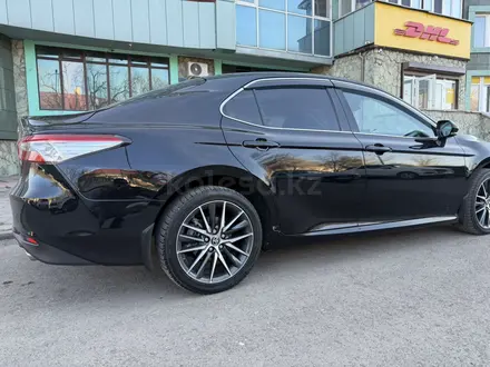 Toyota Camry 2021 года за 16 000 000 тг. в Астана – фото 20