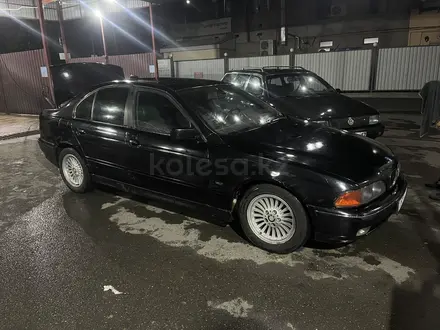 BMW 523 1998 года за 1 800 000 тг. в Шымкент – фото 10