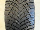 275/45/21 перед 315/40/21. Michelin X ice north 4. Шипованные шины за 1 700 000 тг. в Астана