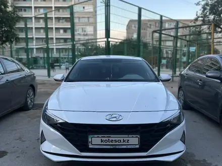 Hyundai Elantra 2021 года за 6 400 000 тг. в Актау