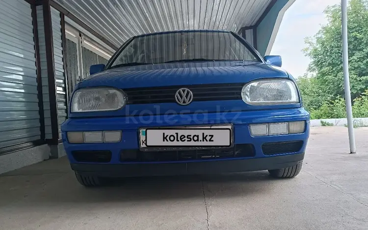 Volkswagen Golf 1997 года за 2 300 000 тг. в Актобе