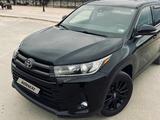 Toyota Highlander 2019 годаүшін14 100 000 тг. в Кульсары – фото 4