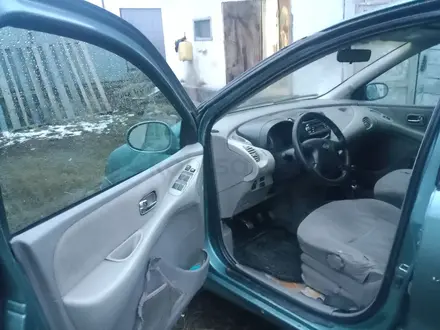 Nissan Almera Tino 2000 года за 1 500 000 тг. в Талдыкорган – фото 4