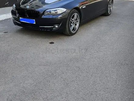 BMW 523 2010 года за 8 000 000 тг. в Астана – фото 2