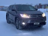 Toyota Highlander 2016 года за 11 500 000 тг. в Уральск