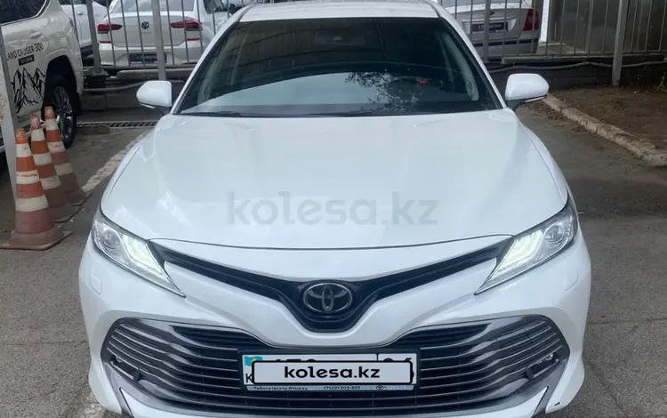 Toyota Camry 2021 годаүшін14 400 000 тг. в Атырау