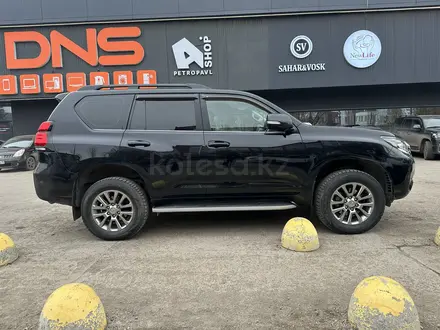 Toyota Land Cruiser Prado 2018 года за 23 200 000 тг. в Петропавловск – фото 3