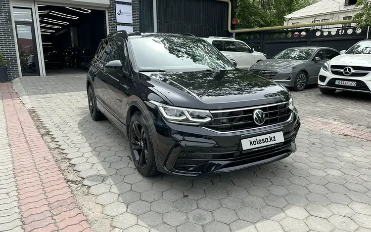 Volkswagen Tiguan 2021 года за 21 000 000 тг. в Алматы