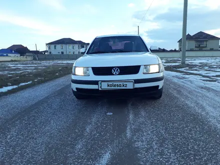 Volkswagen Passat 1997 года за 2 000 000 тг. в Мерке – фото 7