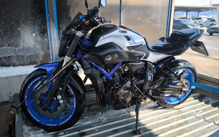 Yamaha  MT-07 (FZ-07) 2016 года за 3 650 000 тг. в Алматы