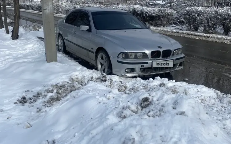 BMW 528 1998 года за 3 500 000 тг. в Талдыкорган