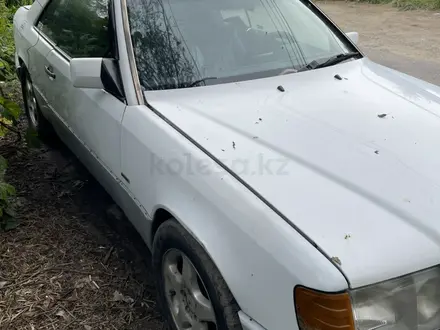 Mercedes-Benz E 230 1990 года за 900 000 тг. в Алматы – фото 5