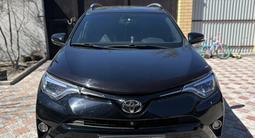 Toyota RAV4 2018 годаүшін14 500 000 тг. в Семей