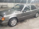 Mercedes-Benz E 260 1990 года за 1 200 000 тг. в Шымкент – фото 3