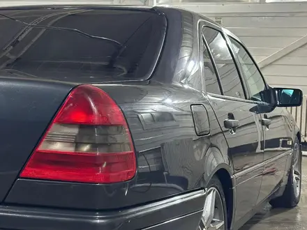 Mercedes-Benz C 280 1994 года за 3 550 000 тг. в Кокшетау – фото 38