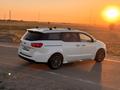Kia Carnival 2019 года за 16 000 000 тг. в Алматы – фото 11