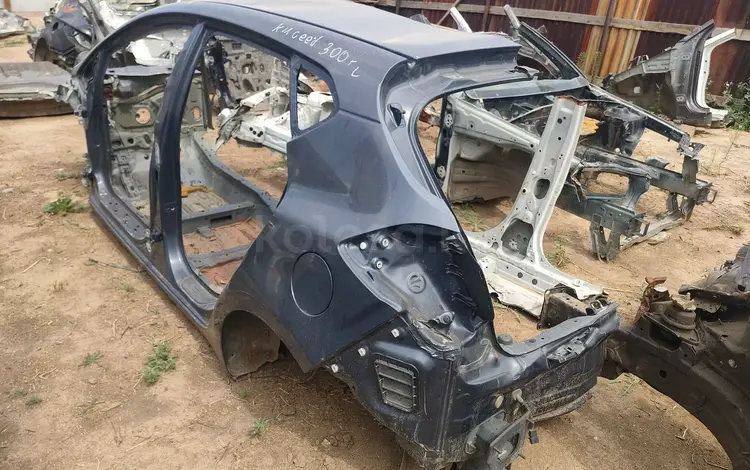 Крыло заднии за 250 000 тг. в Алматы