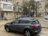 Toyota RAV4 2016 года за 8 800 000 тг. в Жанаозен – фото 2